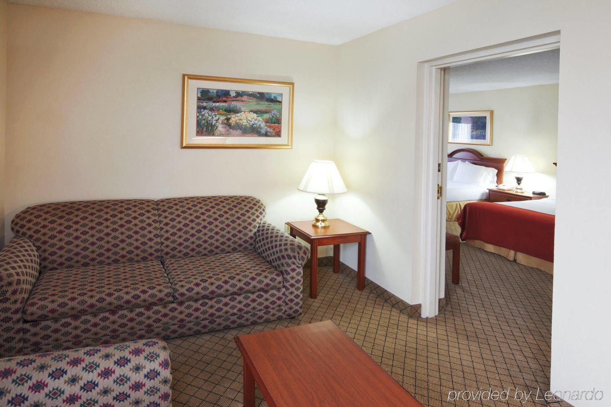 Holiday Inn Express Hotel And Suites Mesquite, An Ihg Hotel Bilik gambar